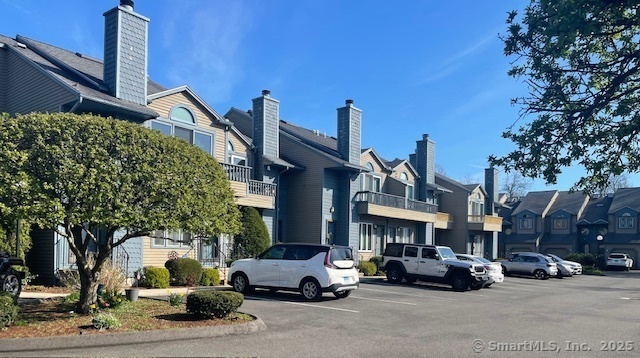 15 Perry Ave in Norwalk, CT - Building Photo