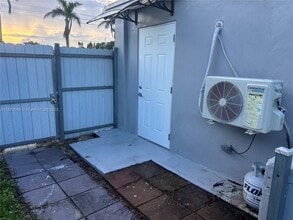 12500 NW 22nd Ave in Miami, FL - Building Photo - Building Photo