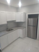 183 N Munn Ave in East Orange, NJ - Building Photo - Building Photo