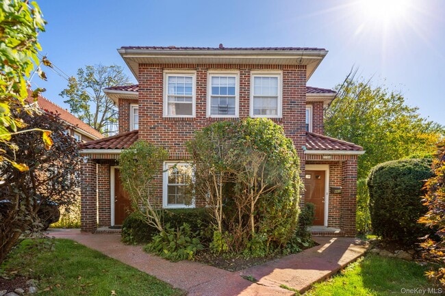 property at 460 E 5th St