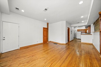 1202 W Huron St in Chicago, IL - Building Photo - Building Photo