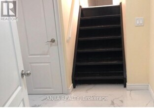 20 Colinayre Crescent in Toronto, ON - Building Photo - Building Photo