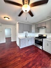 74 Howard Ave, Unit 2nd fl in Ansonia, CT - Building Photo - Building Photo