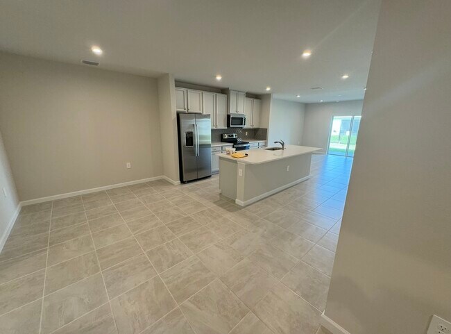 16345 Lady Palm Dr in Port Charlotte, FL - Building Photo - Building Photo