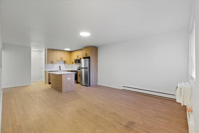 7357 N Winchester Ave in Chicago, IL - Building Photo - Building Photo