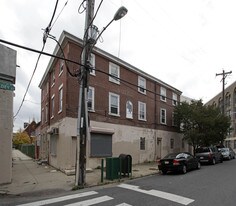 1072 N Front St in Philadelphia, PA - Building Photo