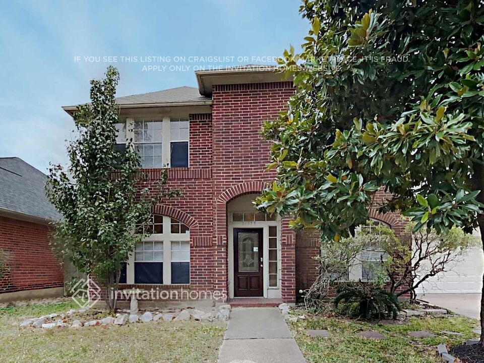 17515 Glenmark Dr in Houston, TX - Building Photo