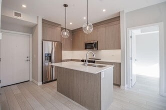 6 Merganser Dr W in Chestermere, AB - Building Photo - Building Photo
