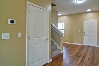 219 Aberdeen Way in Dallas, GA - Building Photo - Building Photo