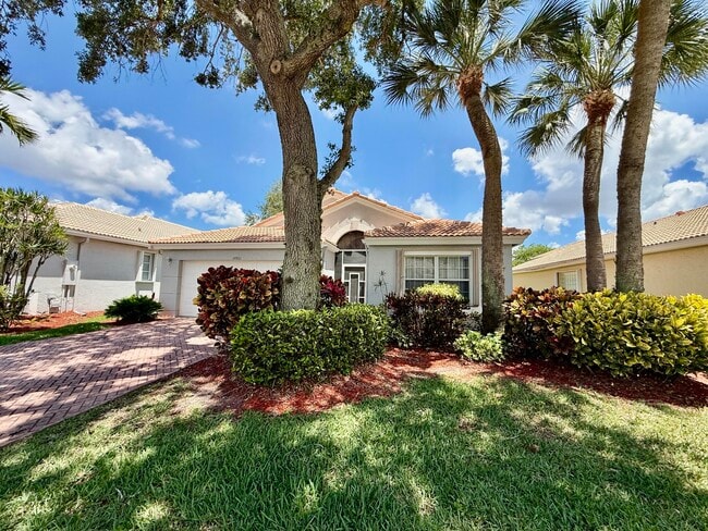 property at 10921 Royal Caribbean Cir