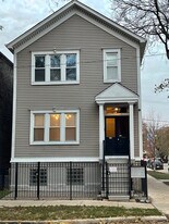 1834 W Thomas St, Unit 1834 W Thomas St #2 in Chicago, IL - Building Photo