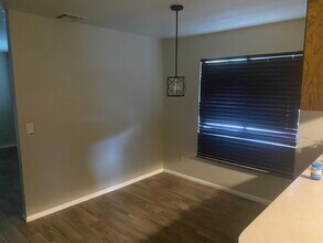 9715 Glenn St in Bakersfield, CA - Building Photo - Building Photo