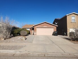 5833 Sandoval Dr NE in Rio Rancho, NM - Building Photo
