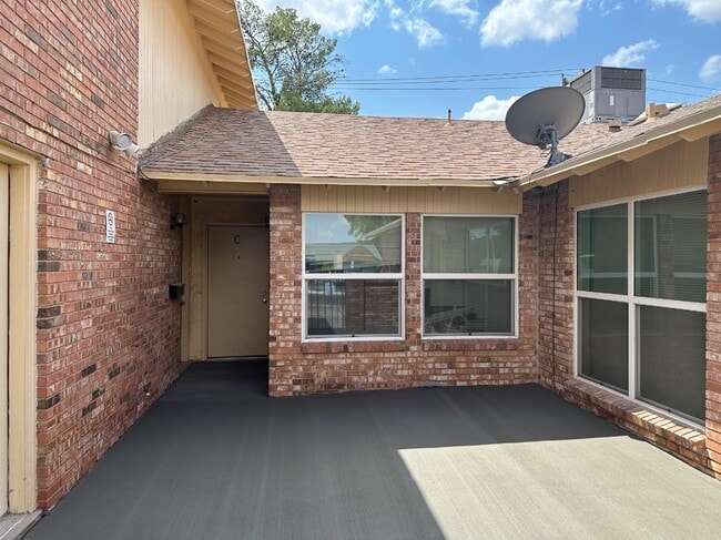 10514 Ashwood Dr in El Paso, TX - Building Photo - Building Photo