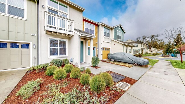 941 Prospect Ave in Santa Rosa, CA - Building Photo - Building Photo