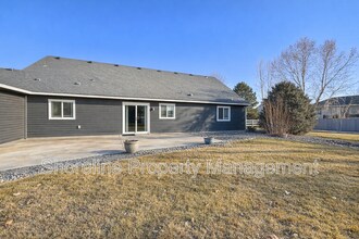 18165 N Midland Blvd in Nampa, ID - Building Photo - Building Photo