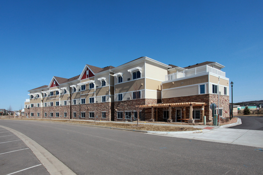 Heirloom Court Apartments in Hudson, WI - Building Photo