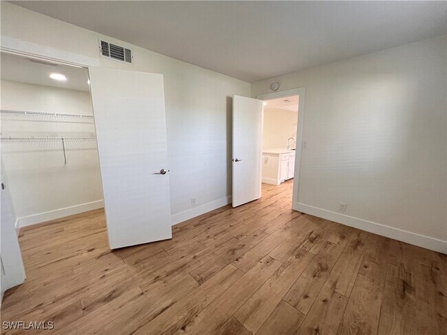 123 Palm Dr, Unit 2861 in Naples, FL - Building Photo - Building Photo