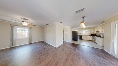 4003 40th Ave N in St. Petersburg, FL - Building Photo - Building Photo