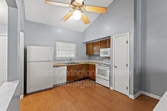 3340 Featherston Dr in Lexington, KY - Building Photo - Building Photo