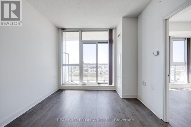 15 Zorra St in Toronto, ON - Building Photo - Building Photo