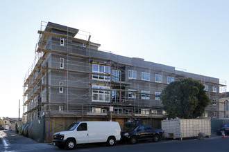 9126 Langdon Ave in Sepulveda, CA - Building Photo - Building Photo