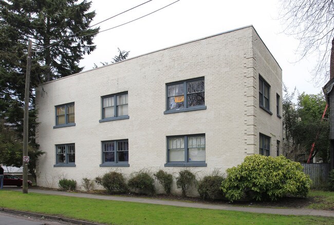 1705 E Howell St in Seattle, WA - Building Photo - Building Photo