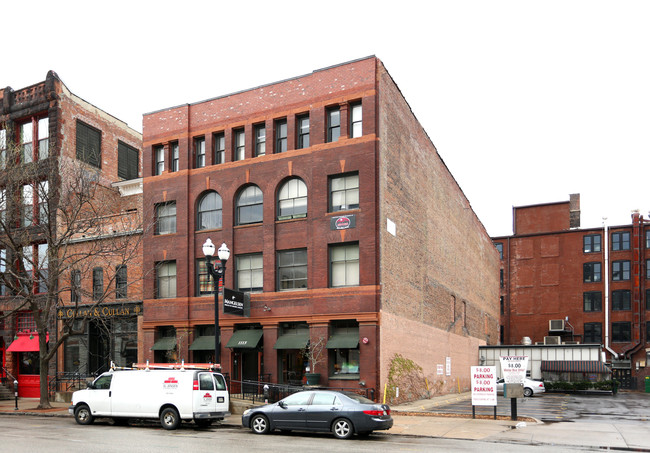 1115 Harney Street in Omaha, NE - Foto de edificio - Primary Photo