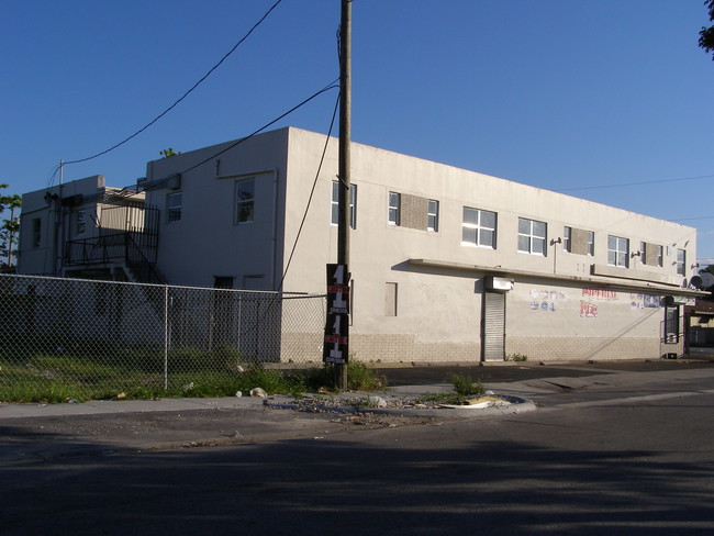 2145 Lincoln Ave in Opa Locka, FL - Building Photo - Building Photo