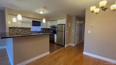 57-32 136th St in Queens, NY - Building Photo - Building Photo