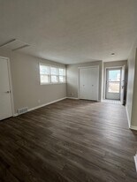 1902 S 46th St in Omaha, NE - Building Photo