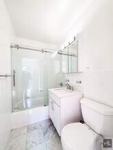 WEST 22 STREET, Unit 4N in New York, NY - Building Photo - Building Photo