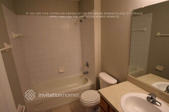 1465 Seawolf Trail N in Jacksonville, FL - Foto de edificio - Building Photo