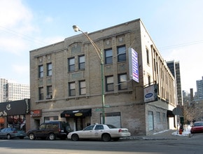 2701 N Clark St in Chicago, IL - Building Photo - Building Photo