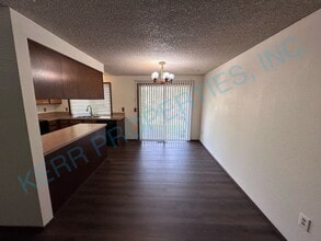 3095 SW 15th Ct in Gresham, OR - Building Photo - Building Photo