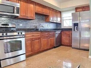 1245 Nottingham Ln in Hoffman Estates, IL - Building Photo - Building Photo