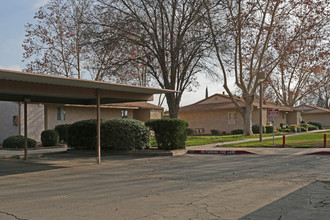 Porterville Garden Apartments in Porterville, CA - Building Photo - Building Photo