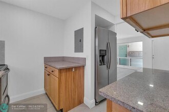 3212 NE 7th Pl in Pompano Beach, FL - Building Photo - Building Photo