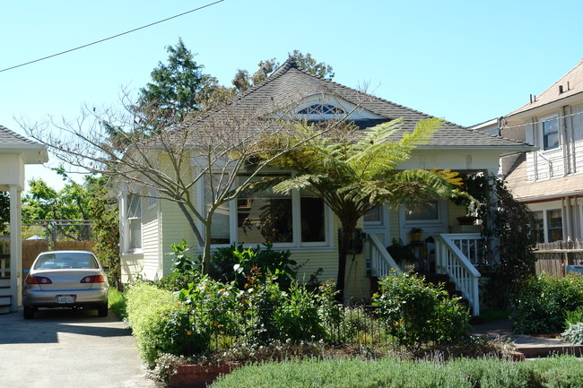 1708 Parker St in Berkeley, CA - Building Photo - Building Photo