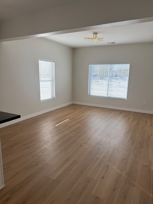 2305 Ave G in Fort Madison, IA - Building Photo - Building Photo