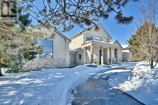 160 Grand Cypress Ln in Blue Mountains, ON - Building Photo