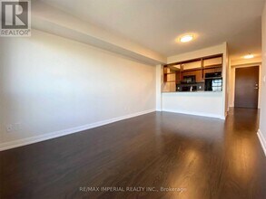 151 Village Green Square in Toronto, ON - Building Photo - Building Photo