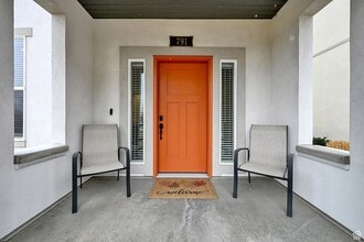 791 W 2150 N in Layton, UT - Foto de edificio - Building Photo