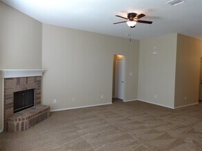 894 Peaceful Trail in Waxahachie, TX - Building Photo - Building Photo