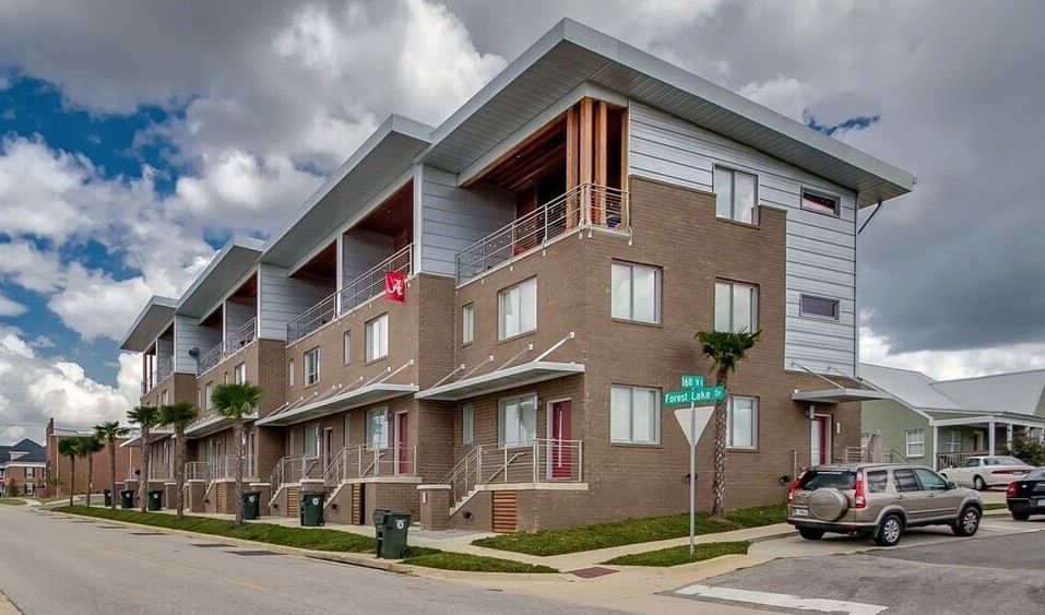 The Edge Townhomes in Tuscaloosa, AL - Building Photo