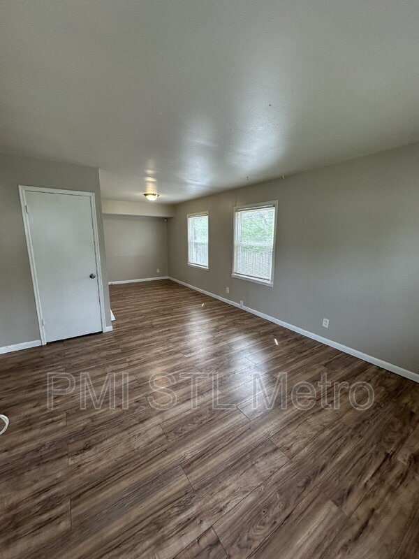 452 Midlothian Rd in St. Louis, MO - Building Photo - Building Photo
