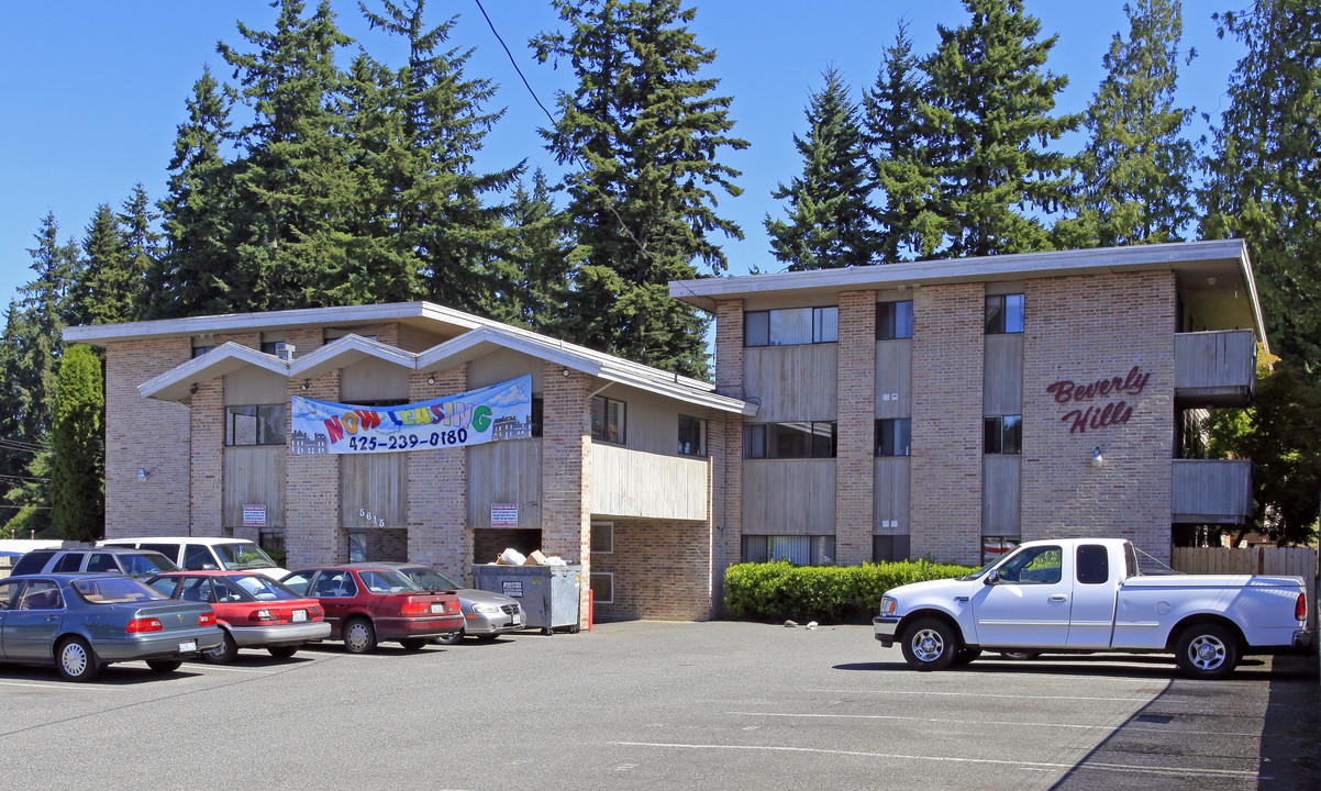 Beverly Hills Apartments in Everett, WA - Building Photo