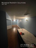 251 Rankin Ave in Windsor, ON - Building Photo