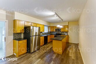 225 Naomi Ave in Florissant, MO - Building Photo - Building Photo