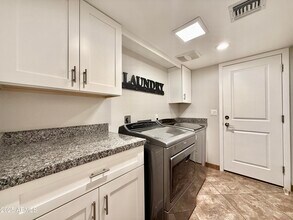 535 W Sweetwater Ave in Phoenix, AZ - Building Photo - Building Photo